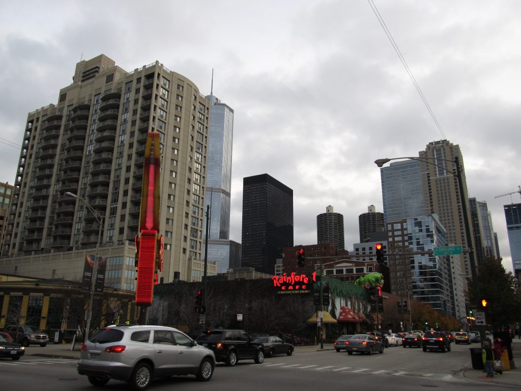 Illustrative photo of a River North Chicago street, not Gingie