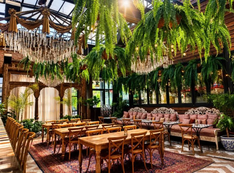 beatnik lincoln park courtyard featured