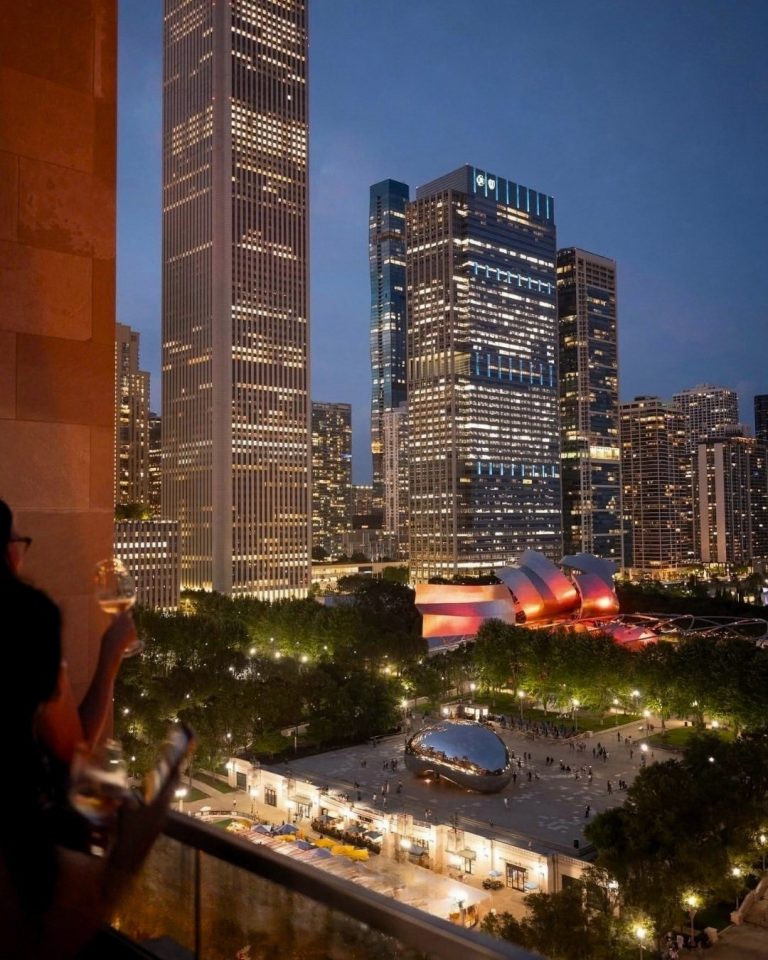 cindys rooftop millennium park view chicago