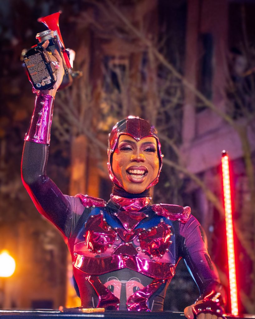 Chicago Halloween 2026 Nightlife Guide, Oct 24 to Nov 7: Boots at Radius, Circus After Dark on ROOF and the 30th Halsted Parade