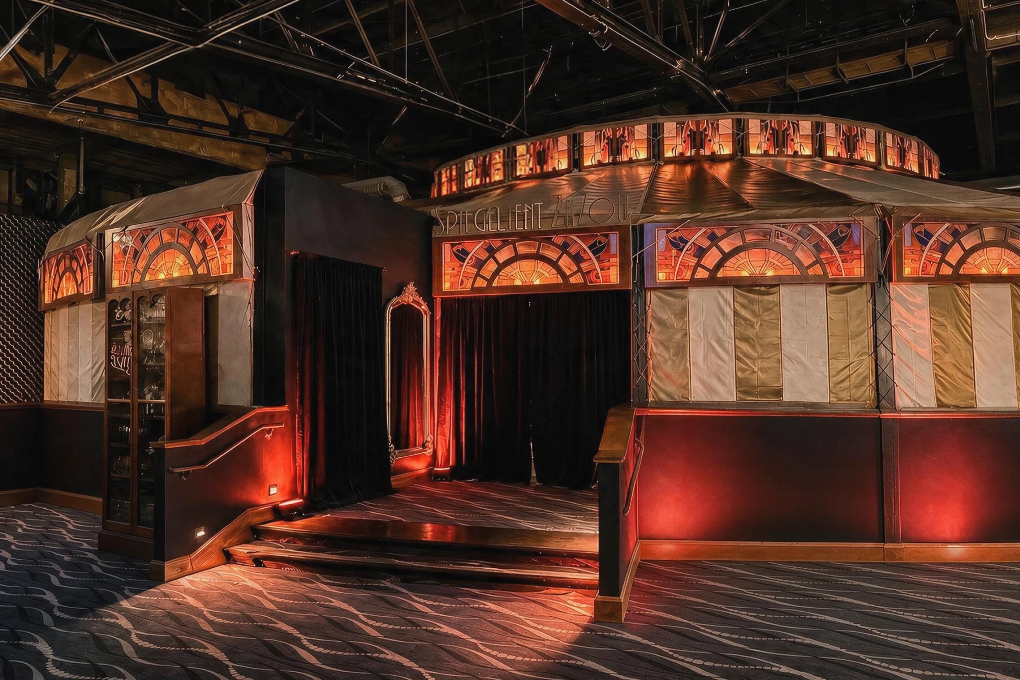 Century-old Belgian Spiegeltent exterior inside Kermess Chicago Loop venue