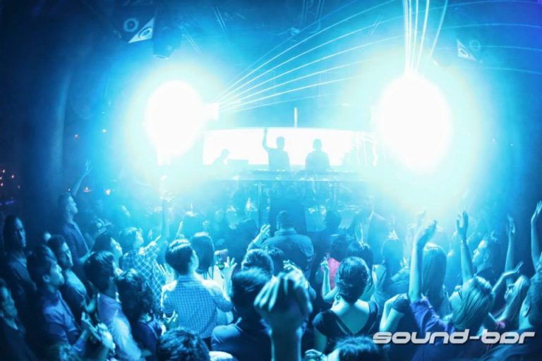 sound bar chicago river north nightclub dance floor